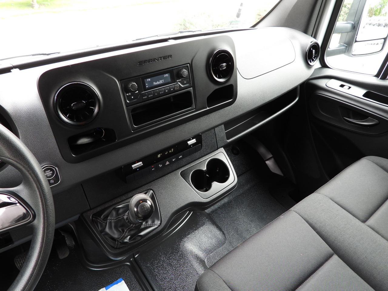 شاحنة ستارة جانبية MERCEDES SPRINTER 519 TARPAULIN 8 PALLETS WEBASTO CRUISE CONTROL TWIN WHEELS AIR CONDITIONING 190HP: صورة 36 شاحنة ستارة جانبية MERCEDES SPRINTER 519 TARPAULIN 8 PALLETS WEBASTO CRUISE CONTROL TWIN WHEELS AIR CONDITIONING 190HP: صورة 36