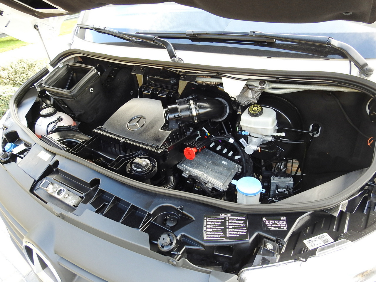 شاحنة مغلقة الصندوق MERCEDES SPRINTER BOX LIFT 8 PALLETS AIR CONDITIONING  150HP: صورة 22