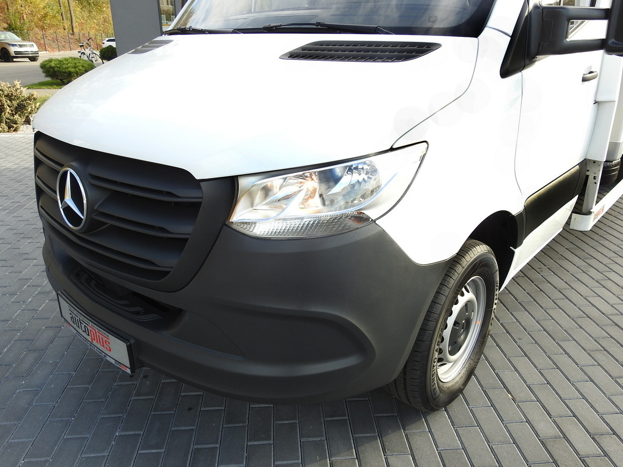 شاحنة مغلقة الصندوق MERCEDES SPRINTER BOX LIFT 8 PALLETS AIR CONDITIONING  150HP: صورة 18