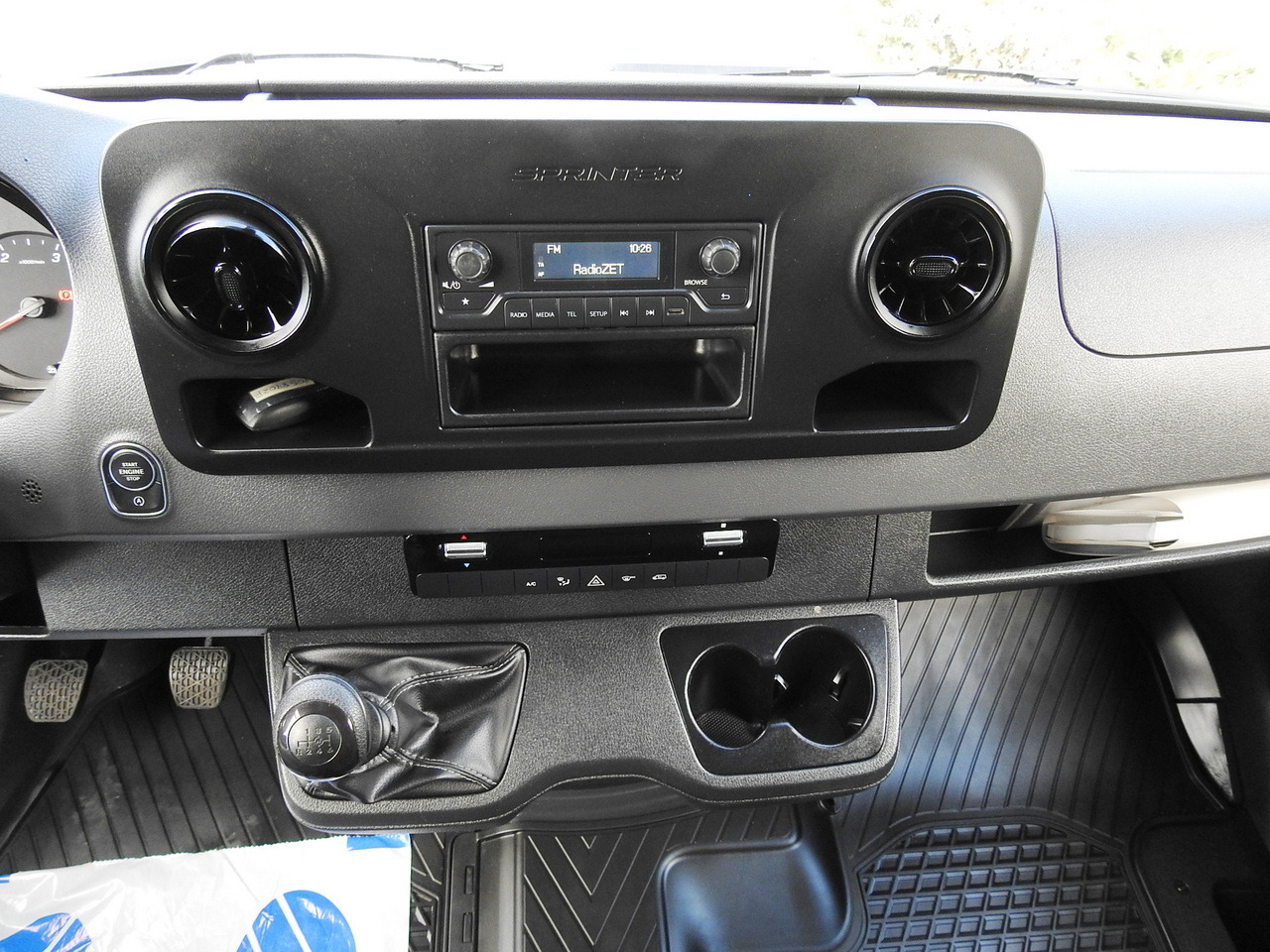 شاحنة مغلقة الصندوق MERCEDES SPRINTER BOX LIFT 8 PALLETS AIR CONDITIONING  150HP: صورة 30