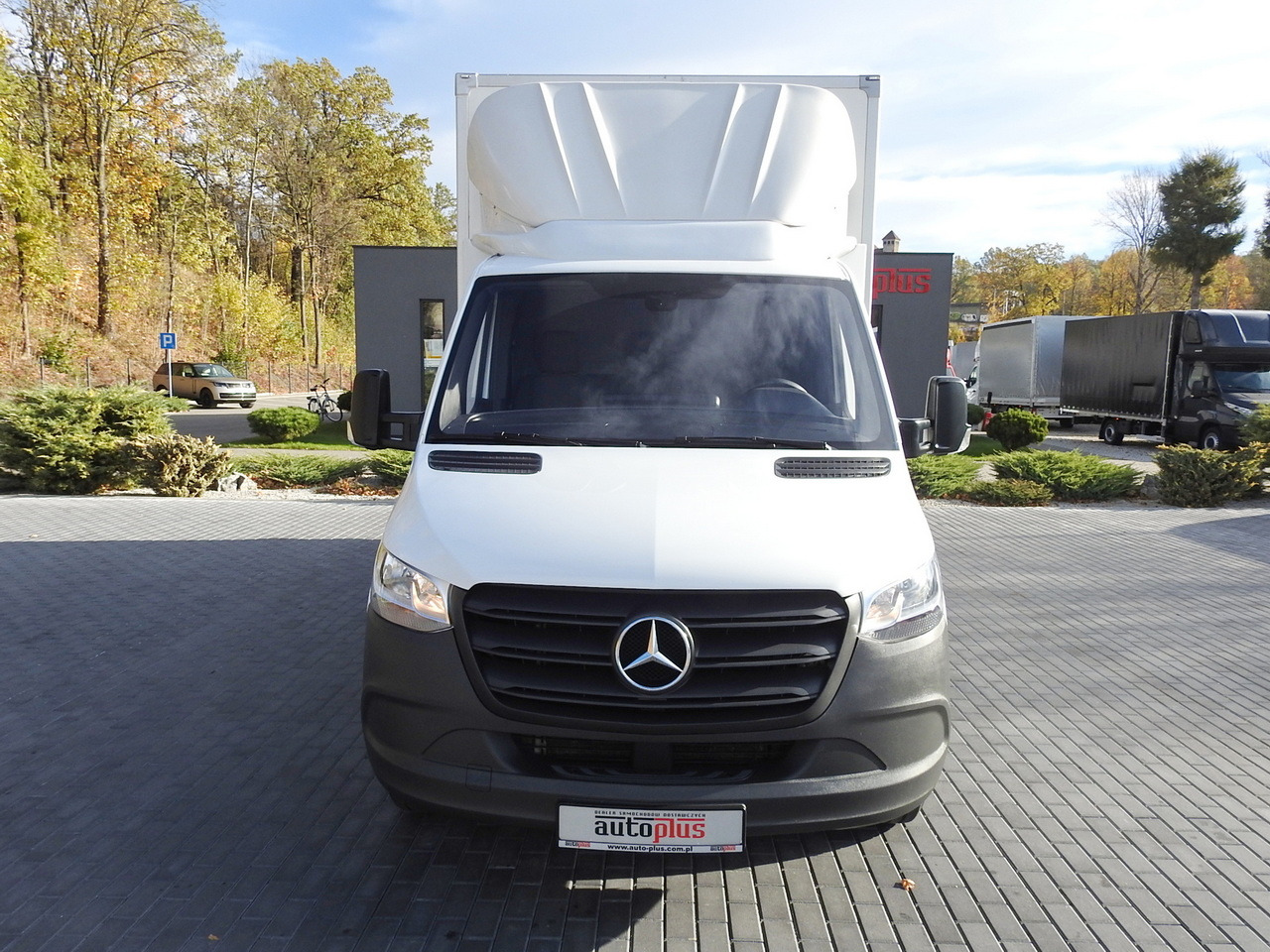 شاحنة مغلقة الصندوق MERCEDES SPRINTER BOX LIFT 8 PALLETS AIR CONDITIONING  150HP: صورة 5