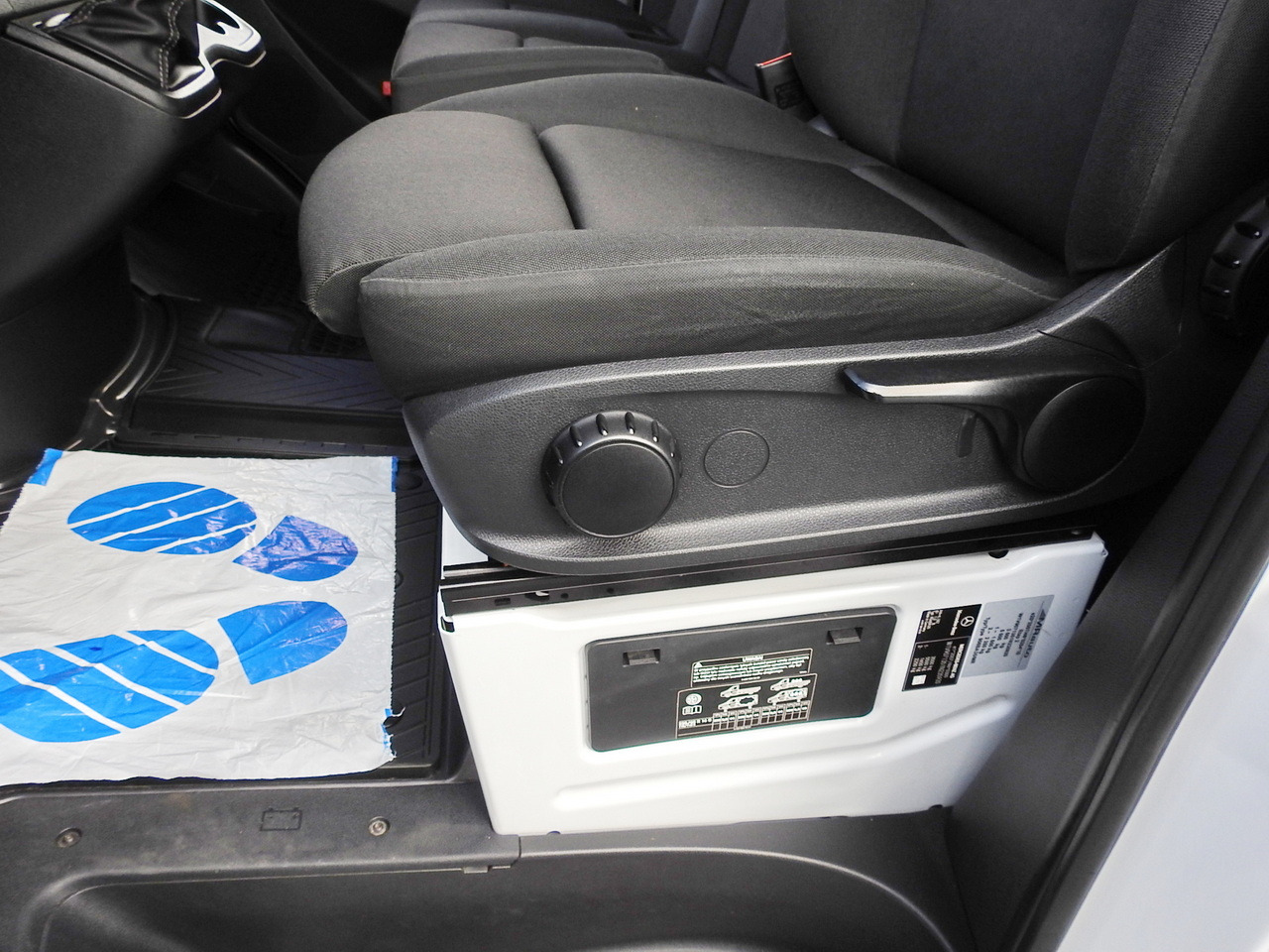 شاحنة مغلقة الصندوق MERCEDES SPRINTER BOX LIFT 8 PALLETS AIR CONDITIONING  150HP: صورة 24