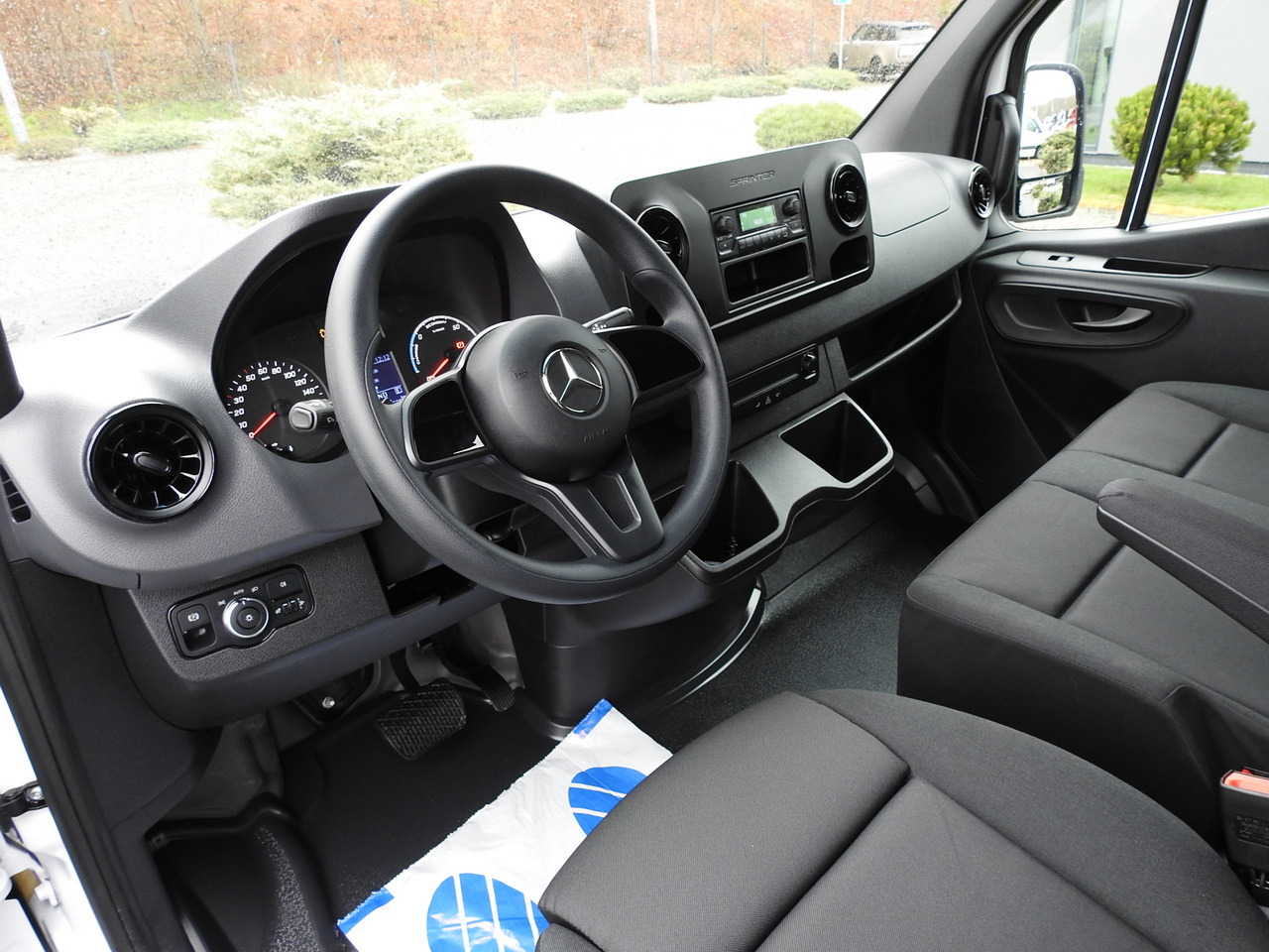 MERCEDES eSprinter NEW ELECTRIC VAN AUTOMATIC TRANSMISSION GUARANTEE 95HP - فان: صورة 2 MERCEDES eSprinter NEW ELECTRIC VAN AUTOMATIC TRANSMISSION GUARANTEE 95HP - فان: صورة 2