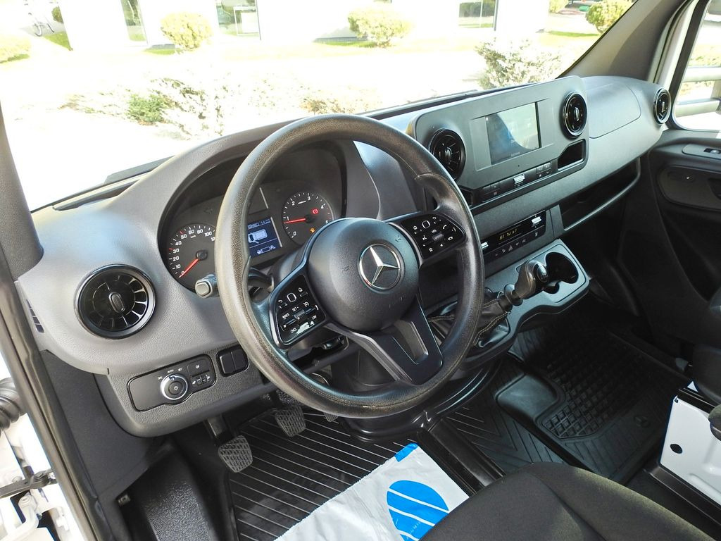 Mercedes-Benz SPRINTER 516 PRITSCHE DOPPELKABINE DOKA 6 SITZE - شاحنة مفتوحة, الشاحنات الصغيرة كابينة مزدوجة: صورة 2 Mercedes-Benz SPRINTER 516 PRITSCHE DOPPELKABINE DOKA 6 SITZE - شاحنة مفتوحة, الشاحنات الصغيرة كابينة مزدوجة: صورة 2