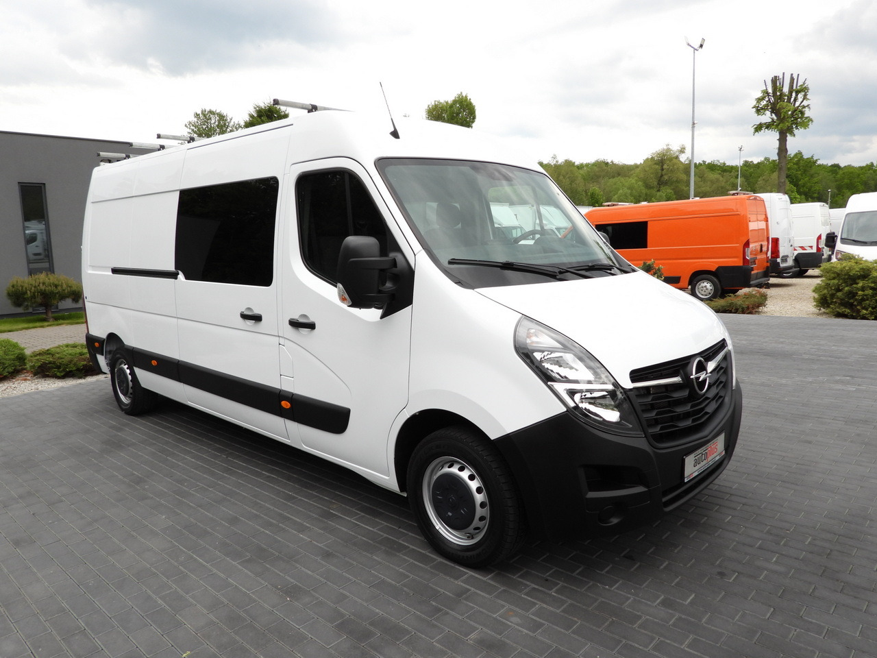 OPEL MOVANO  BOX DELIVERY VAN 7 SEATS CRUISE CONTROL LED LIGHTS AIR CONDITIONING  135HP - فان: صورة 4 OPEL MOVANO  BOX DELIVERY VAN 7 SEATS CRUISE CONTROL LED LIGHTS AIR CONDITIONING  135HP - فان: صورة 4
