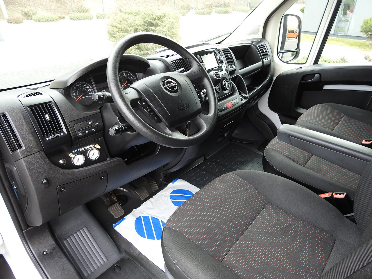 OPEL MOVANO TARPAULIN 10 PALLETS WEBASTO CRUISE CONTROL PNEUMATICS AIR CONDITIONING 165HP - شاحنة ستارة جانبية: صورة 2 OPEL MOVANO TARPAULIN 10 PALLETS WEBASTO CRUISE CONTROL PNEUMATICS AIR CONDITIONING 165HP - شاحنة ستارة جانبية: صورة 2