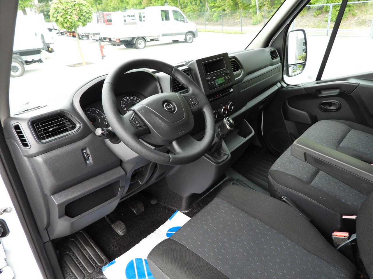 Opel MOVANO PRITSCHE PLANE AUFZUG 9 PALETTEN WEBASTO - شاحنة ستارة جانبية: صورة 2 Opel MOVANO PRITSCHE PLANE AUFZUG 9 PALETTEN WEBASTO - شاحنة ستارة جانبية: صورة 2