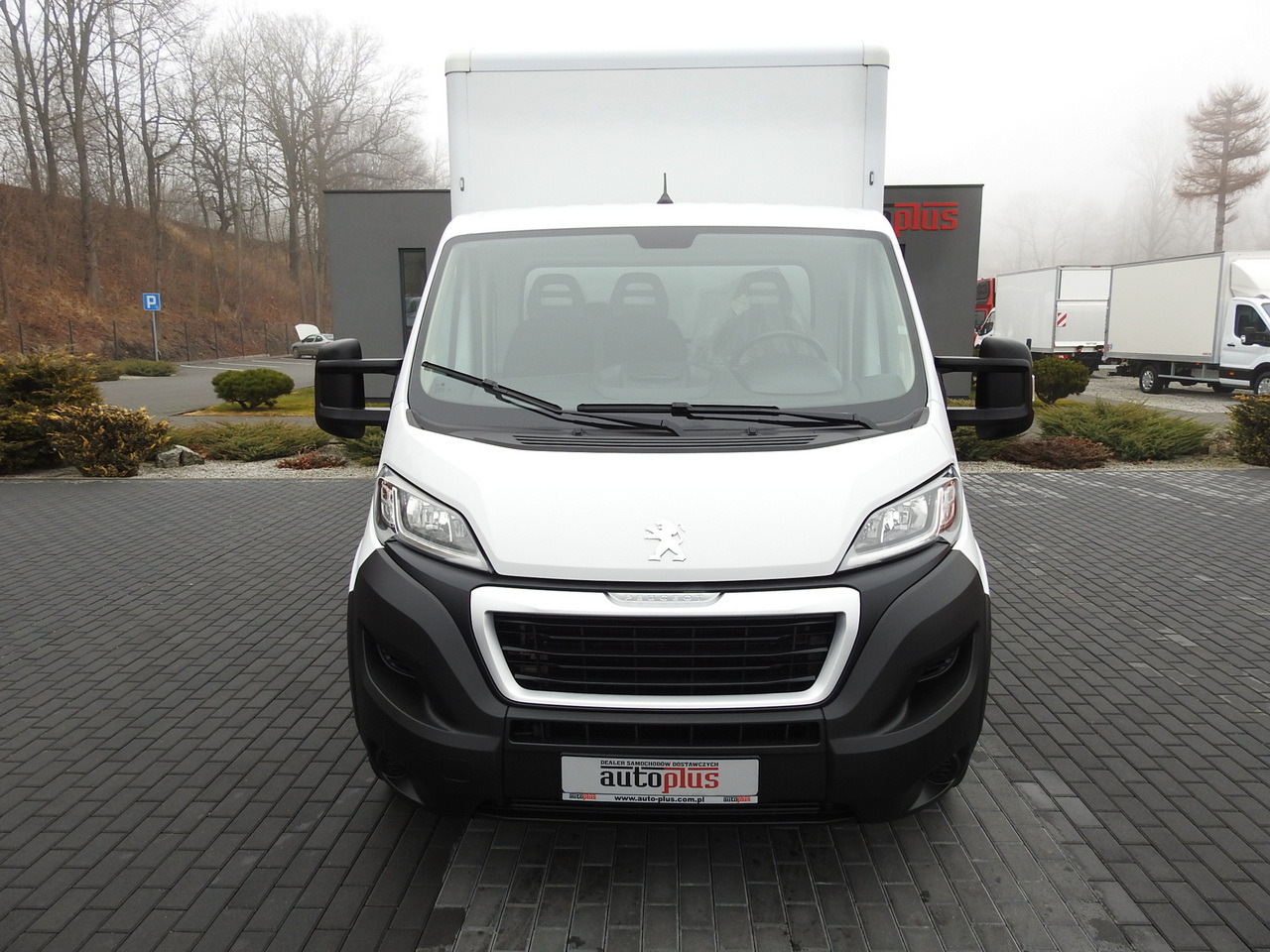 PEUGEOT BOXER BOX LIFT 8 PALLETS CRUISE CONTROL AIR CONDITIONING 140HP - شاحنة مغلقة الصندوق: صورة 5 PEUGEOT BOXER BOX LIFT 8 PALLETS CRUISE CONTROL AIR CONDITIONING 140HP - شاحنة مغلقة الصندوق: صورة 5