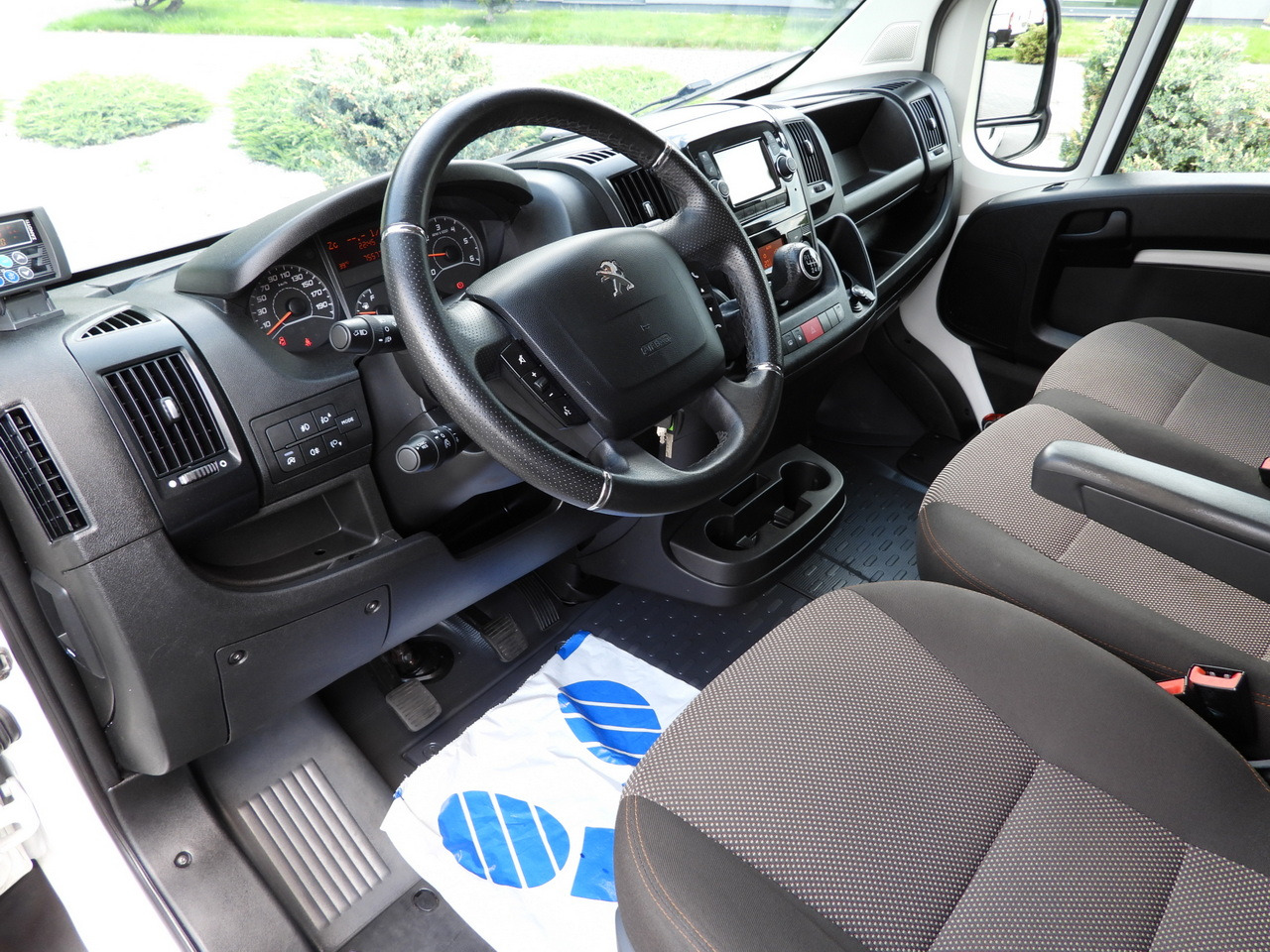 PEUGEOT BOXER REGRIGERATOR BOX 0*C 8 PALLETS CRUISE CONTROL LED LIGHTS AIR CONDITIONING 165HP - شاحنة مُبرّدة للتوصيل: صورة 2 PEUGEOT BOXER REGRIGERATOR BOX 0*C 8 PALLETS CRUISE CONTROL LED LIGHTS AIR CONDITIONING 165HP - شاحنة مُبرّدة للتوصيل: صورة 2