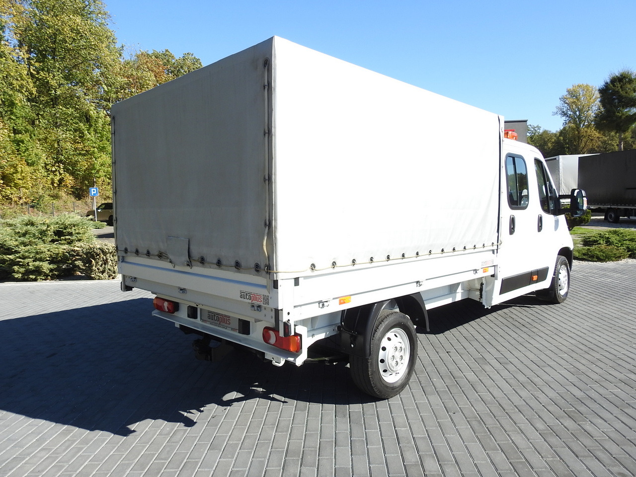 PEUGEOT BOXER STAKE BODY DOUBLE CABIN DOKA 7 SEATS AIR CONDITIONING 140HP - شاحنة مفتوحة: صورة 3 PEUGEOT BOXER STAKE BODY DOUBLE CABIN DOKA 7 SEATS AIR CONDITIONING 140HP - شاحنة مفتوحة: صورة 3