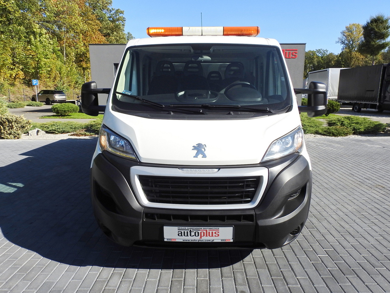 PEUGEOT BOXER STAKE BODY DOUBLE CABIN DOKA 7 SEATS AIR CONDITIONING 140HP - شاحنة مفتوحة: صورة 5 PEUGEOT BOXER STAKE BODY DOUBLE CABIN DOKA 7 SEATS AIR CONDITIONING 140HP - شاحنة مفتوحة: صورة 5