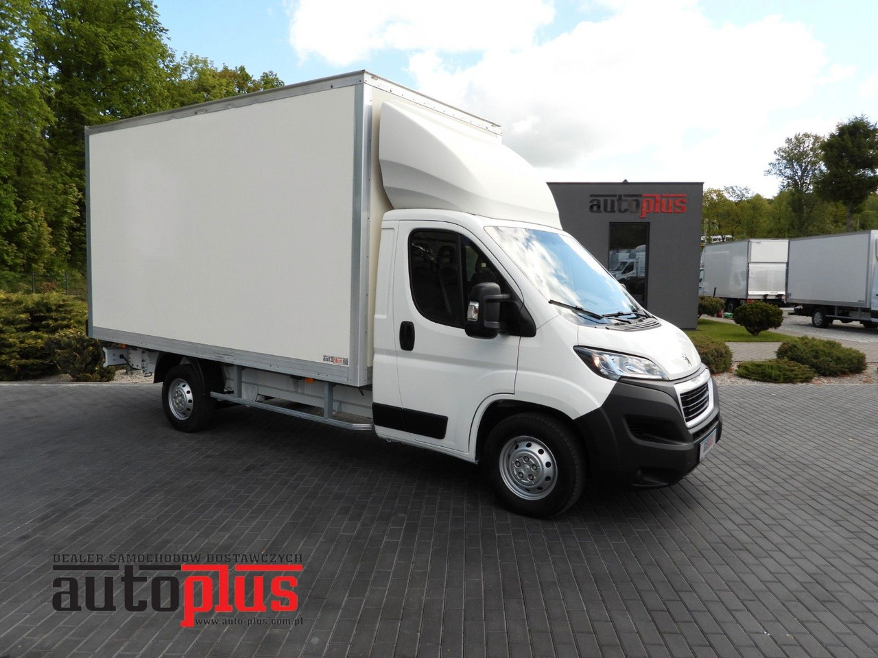 Peugeot BOXER KOFFER 8 PALETTEN TEMPOMAT KLIMAANLAGE Peugeot BOXER KOFFER 8 PALETTEN TEMPOMAT KLIMAANLAGE - شاحنة مغلقة الصندوق: صورة 1 Peugeot BOXER KOFFER 8 PALETTEN TEMPOMAT KLIMAANLAGE Peugeot BOXER KOFFER 8 PALETTEN TEMPOMAT KLIMAANLAGE - شاحنة مغلقة الصندوق: صورة 1
