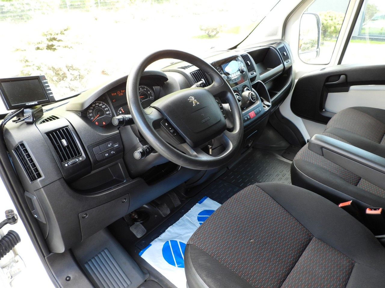 Peugeot BOXER KOFFER 8 PALETTEN TEMPOMAT KLIMAANLAGE Peugeot BOXER KOFFER 8 PALETTEN TEMPOMAT KLIMAANLAGE - شاحنة مغلقة الصندوق: صورة 2 Peugeot BOXER KOFFER 8 PALETTEN TEMPOMAT KLIMAANLAGE Peugeot BOXER KOFFER 8 PALETTEN TEMPOMAT KLIMAANLAGE - شاحنة مغلقة الصندوق: صورة 2