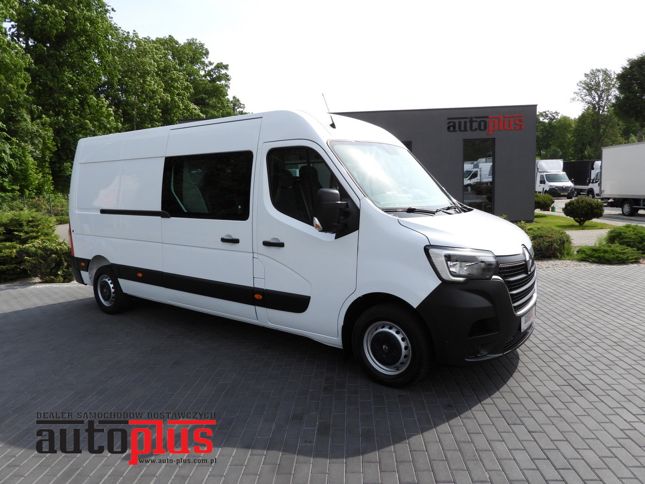 RENAULT MASTER BOX DELIVERY VAN 7 SEATS CRUISE CONTROL NAVIGATION LED LIGHTS AIR CONDITIONING 140HP - فان: صورة 1 RENAULT MASTER BOX DELIVERY VAN 7 SEATS CRUISE CONTROL NAVIGATION LED LIGHTS AIR CONDITIONING 140HP - فان: صورة 1