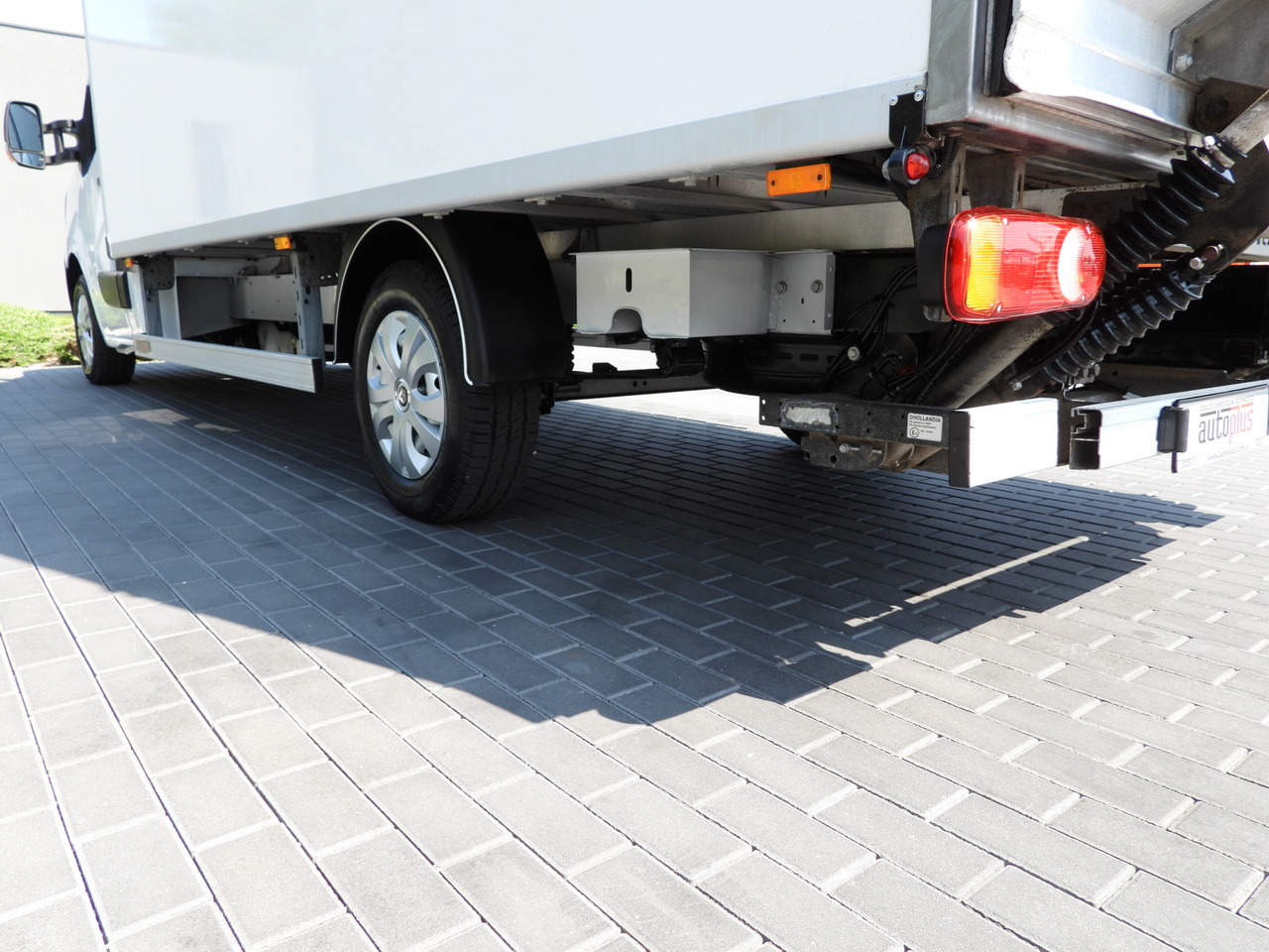 شاحنة مغلقة الصندوق RENAULT MASTER  BOX LIFT 8 PALLETS CRUISE CONTROL LED LIGHTS AIR CONDITIONING  165HP: صورة 17