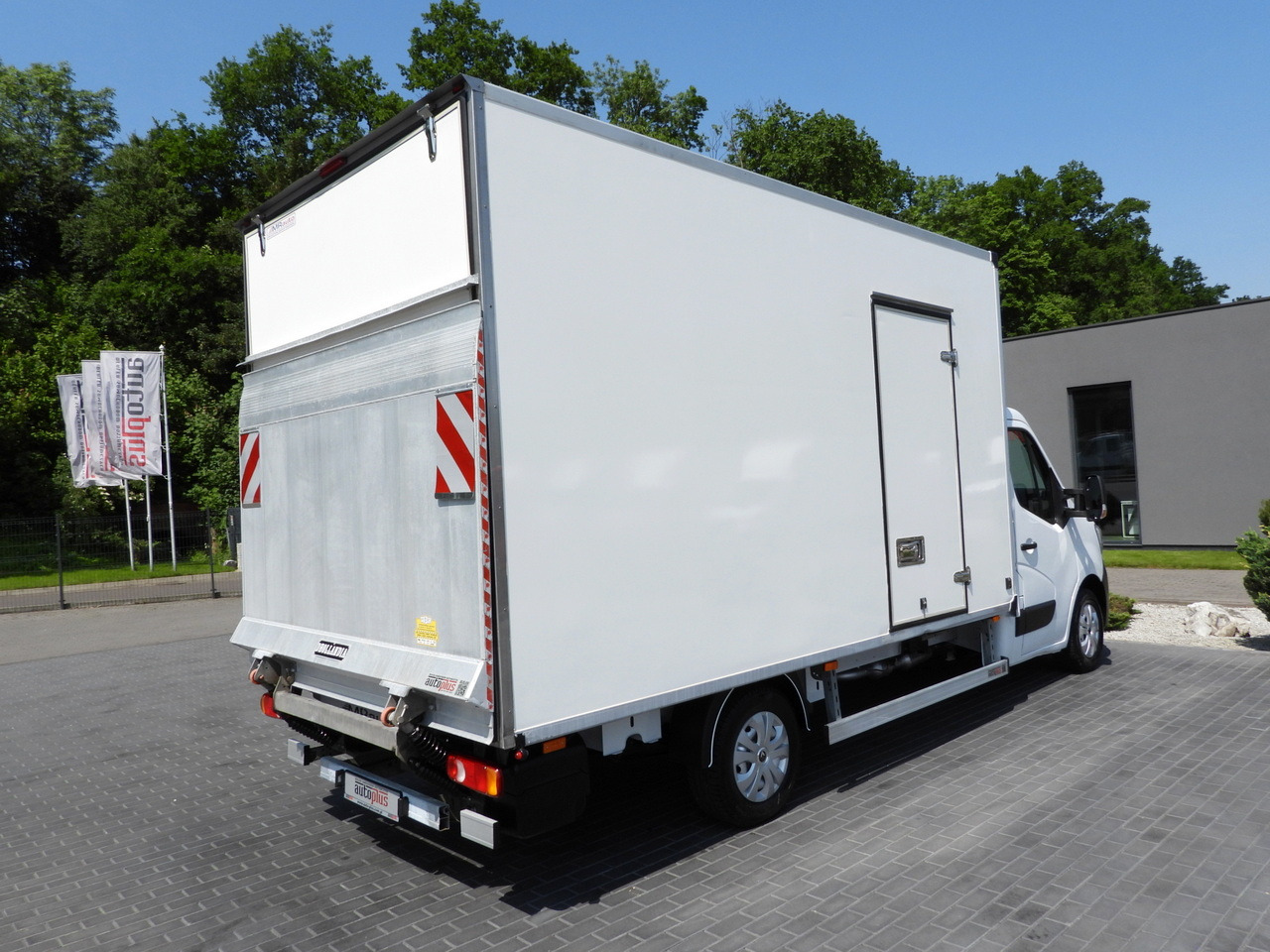 شاحنة مغلقة الصندوق RENAULT MASTER  BOX LIFT 8 PALLETS CRUISE CONTROL LED LIGHTS AIR CONDITIONING  165HP: صورة 14