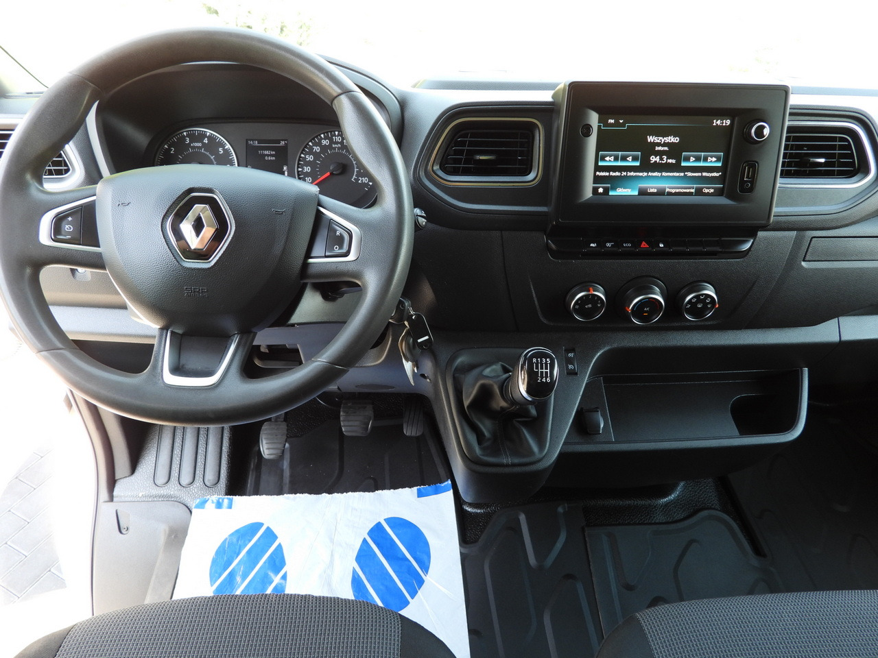 شاحنة مغلقة الصندوق RENAULT MASTER  BOX LIFT 8 PALLETS CRUISE CONTROL NAVIGATION LED LIGHTS TWIN WHEELS AIR CONDITIONING  145HP: صورة 29