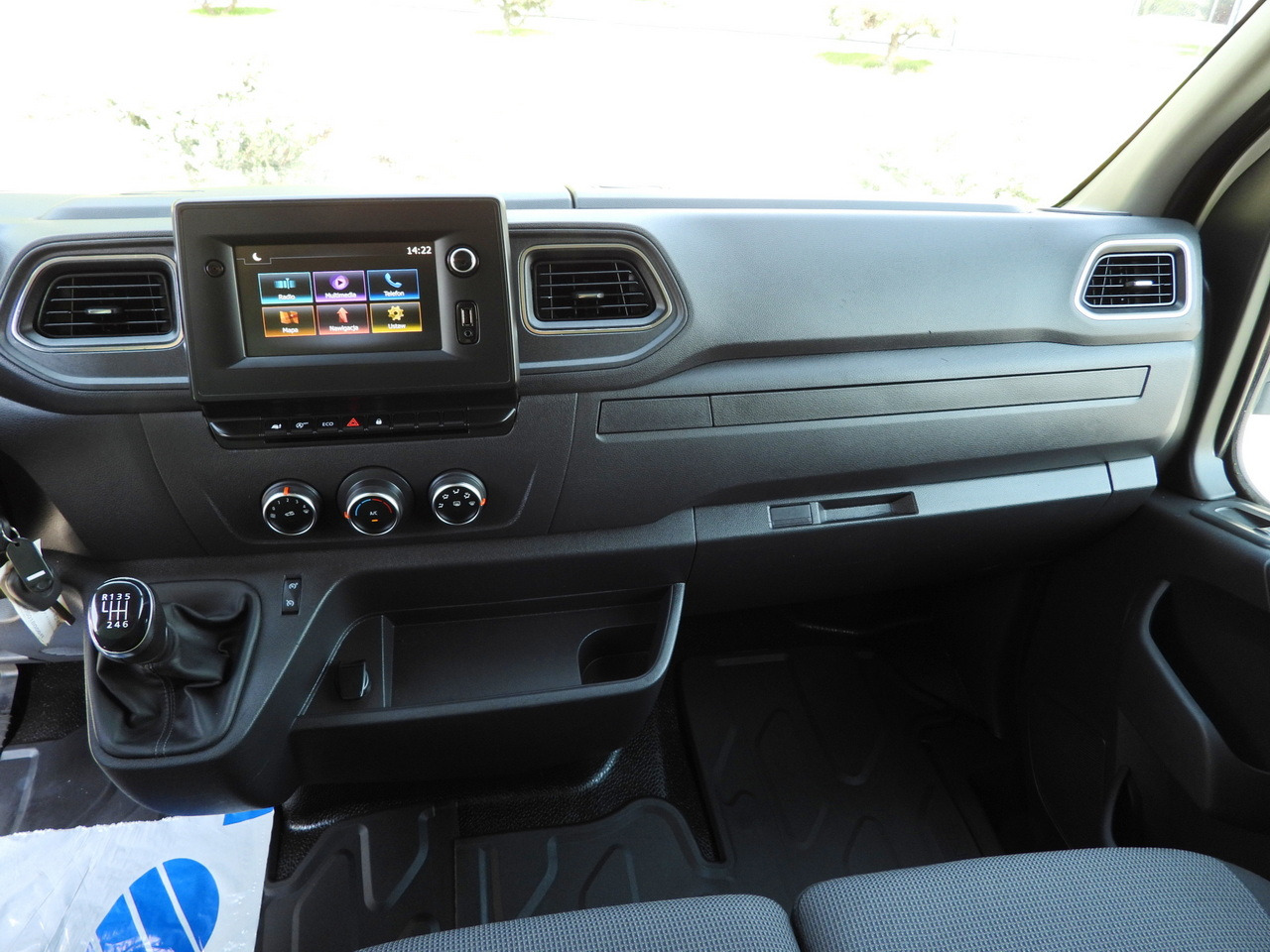 شاحنة مغلقة الصندوق RENAULT MASTER  BOX LIFT 8 PALLETS CRUISE CONTROL NAVIGATION LED LIGHTS TWIN WHEELS AIR CONDITIONING  145HP: صورة 32