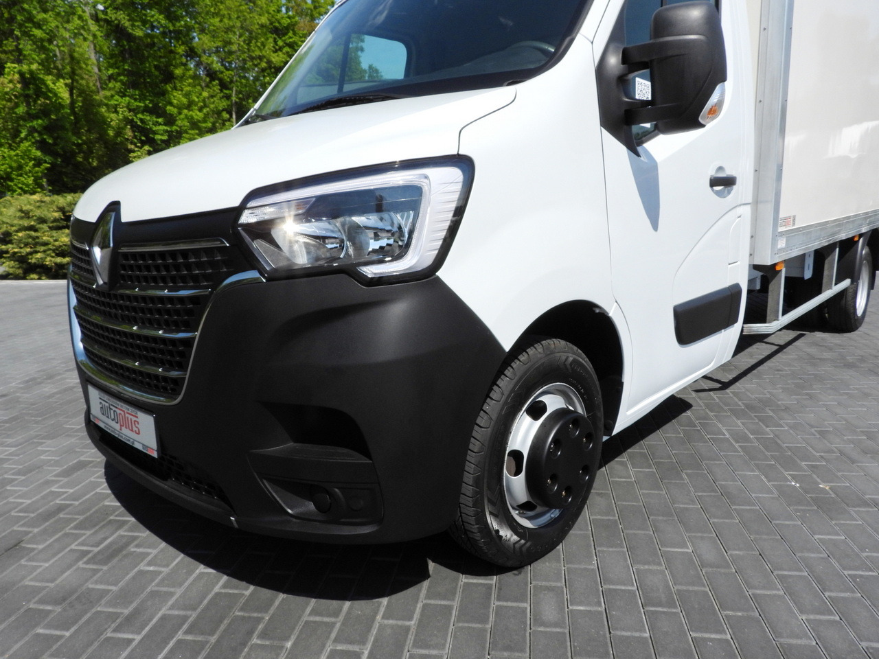 شاحنة مغلقة الصندوق RENAULT MASTER  BOX LIFT 8 PALLETS CRUISE CONTROL NAVIGATION LED LIGHTS TWIN WHEELS AIR CONDITIONING  145HP: صورة 19