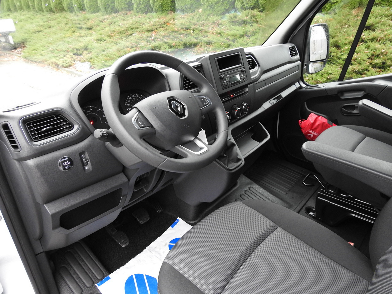 RENAULT MASTER NEW TARPAULIN 10 PALLETS WEBASTO CRUISE CONTROL AIR CONDITIONING LED LIGHTS Y 165HP - شاحنة ستارة جانبية: صورة 2 RENAULT MASTER NEW TARPAULIN 10 PALLETS WEBASTO CRUISE CONTROL AIR CONDITIONING LED LIGHTS Y 165HP - شاحنة ستارة جانبية: صورة 2