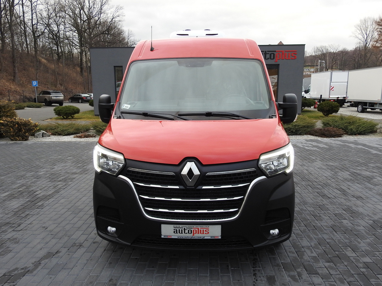 RENAULT MASTER REFRIGERATOR VAN 1*C CRUISE CONTROL AIR CONDITIONING LED LIGHTS 135HP - شاحنة مُبرّدة للتوصيل: صورة 5 RENAULT MASTER REFRIGERATOR VAN 1*C CRUISE CONTROL AIR CONDITIONING LED LIGHTS 135HP - شاحنة مُبرّدة للتوصيل: صورة 5