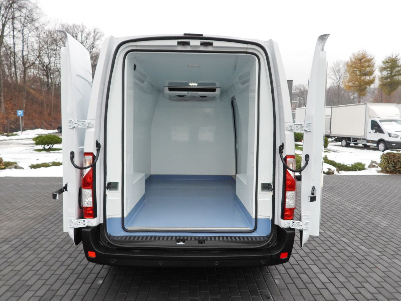 شاحنة مُبرّدة للتوصيل RENAULT MASTER REFRIGERATOR VAN -10*C POWER SUPPLY 230V CRUISE CONTROL NAVIGATION LED LIGHTS AIR CONDITIONING 150HP: صورة 13 شاحنة مُبرّدة للتوصيل RENAULT MASTER REFRIGERATOR VAN -10*C POWER SUPPLY 230V CRUISE CONTROL NAVIGATION LED LIGHTS AIR CONDITIONING 150HP: صورة 13