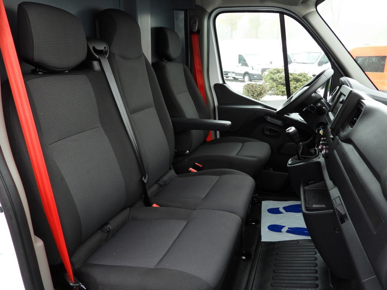 شاحنة مُبرّدة للتوصيل RENAULT MASTER REFRIGERATOR VAN -10*C POWER SUPPLY 230V CRUISE CONTROL NAVIGATION LED LIGHTS AIR CONDITIONING 150HP: صورة 50 شاحنة مُبرّدة للتوصيل RENAULT MASTER REFRIGERATOR VAN -10*C POWER SUPPLY 230V CRUISE CONTROL NAVIGATION LED LIGHTS AIR CONDITIONING 150HP: صورة 50