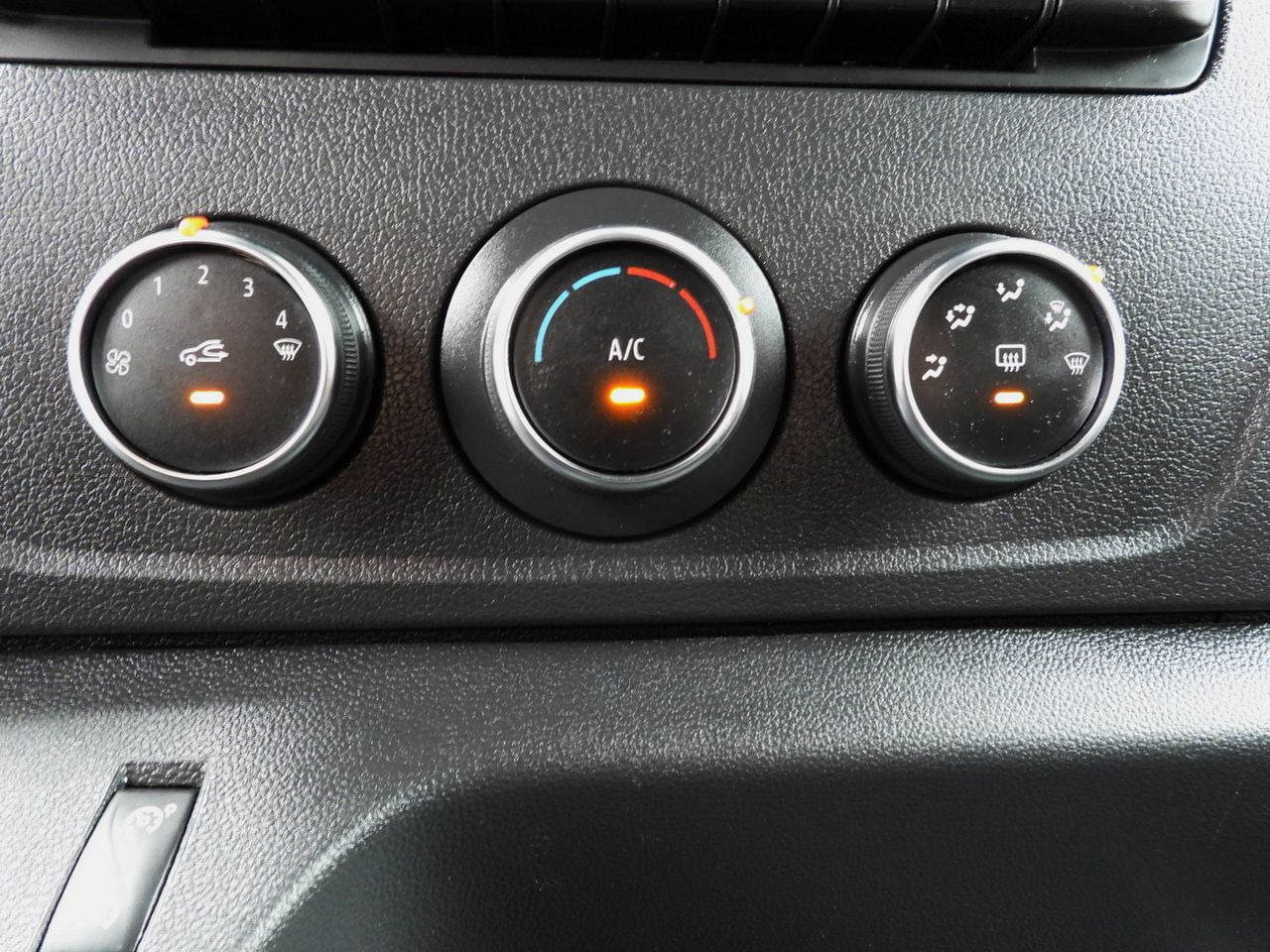 شاحنة مُبرّدة للتوصيل RENAULT MASTER REFRIGERATOR VAN -10*C POWER SUPPLY 230V CRUISE CONTROL NAVIGATION LED LIGHTS AIR CONDITIONING 150HP: صورة 47 شاحنة مُبرّدة للتوصيل RENAULT MASTER REFRIGERATOR VAN -10*C POWER SUPPLY 230V CRUISE CONTROL NAVIGATION LED LIGHTS AIR CONDITIONING 150HP: صورة 47