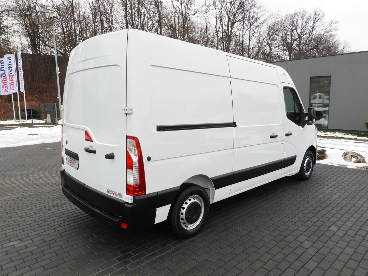 شاحنة مُبرّدة للتوصيل RENAULT MASTER REFRIGERATOR VAN -10*C POWER SUPPLY 230V CRUISE CONTROL NAVIGATION LED LIGHTS AIR CONDITIONING 150HP: صورة 16 شاحنة مُبرّدة للتوصيل RENAULT MASTER REFRIGERATOR VAN -10*C POWER SUPPLY 230V CRUISE CONTROL NAVIGATION LED LIGHTS AIR CONDITIONING 150HP: صورة 16
