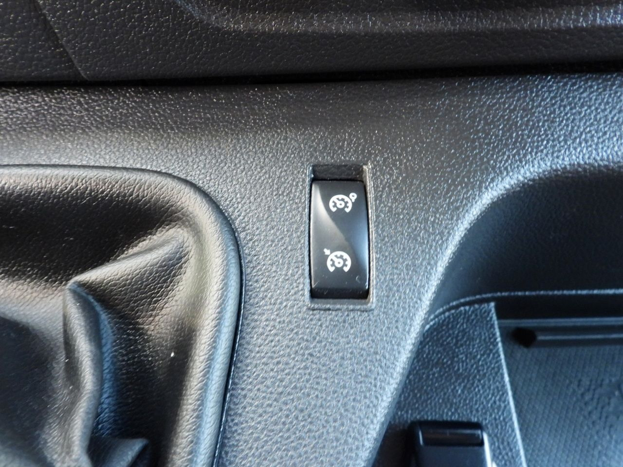 شاحنة مُبرّدة للتوصيل RENAULT MASTER REFRIGERATOR VAN -10*C POWER SUPPLY 230V CRUISE CONTROL NAVIGATION LED LIGHTS AIR CONDITIONING 150HP: صورة 46 شاحنة مُبرّدة للتوصيل RENAULT MASTER REFRIGERATOR VAN -10*C POWER SUPPLY 230V CRUISE CONTROL NAVIGATION LED LIGHTS AIR CONDITIONING 150HP: صورة 46