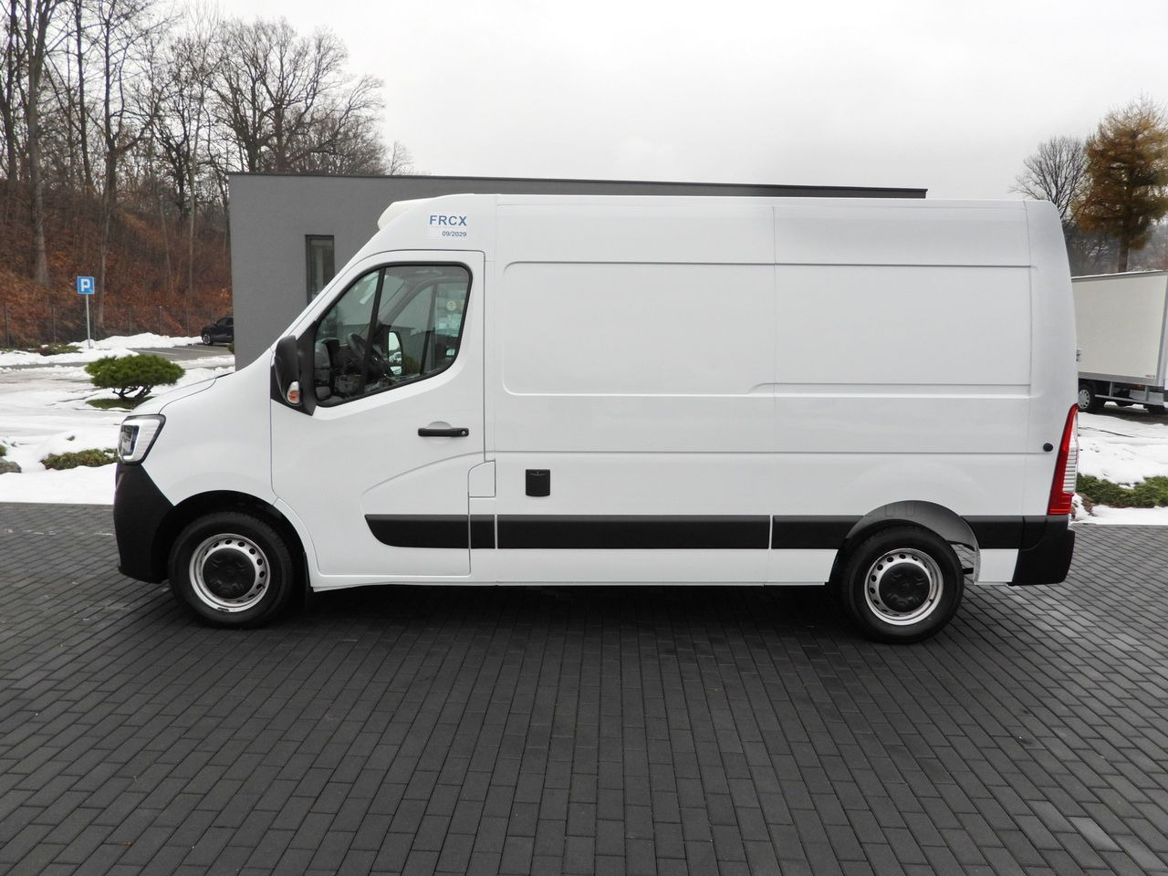 شاحنة مُبرّدة للتوصيل RENAULT MASTER REFRIGERATOR VAN -10*C POWER SUPPLY 230V CRUISE CONTROL NAVIGATION LED LIGHTS AIR CONDITIONING 150HP: صورة 9 شاحنة مُبرّدة للتوصيل RENAULT MASTER REFRIGERATOR VAN -10*C POWER SUPPLY 230V CRUISE CONTROL NAVIGATION LED LIGHTS AIR CONDITIONING 150HP: صورة 9