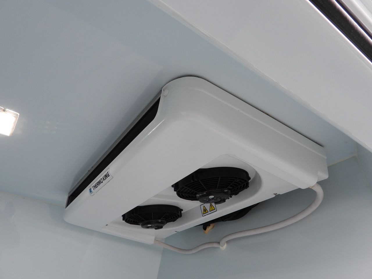 شاحنة مُبرّدة للتوصيل RENAULT MASTER REFRIGERATOR VAN -10*C POWER SUPPLY 230V CRUISE CONTROL NAVIGATION LED LIGHTS AIR CONDITIONING 150HP: صورة 26 شاحنة مُبرّدة للتوصيل RENAULT MASTER REFRIGERATOR VAN -10*C POWER SUPPLY 230V CRUISE CONTROL NAVIGATION LED LIGHTS AIR CONDITIONING 150HP: صورة 26