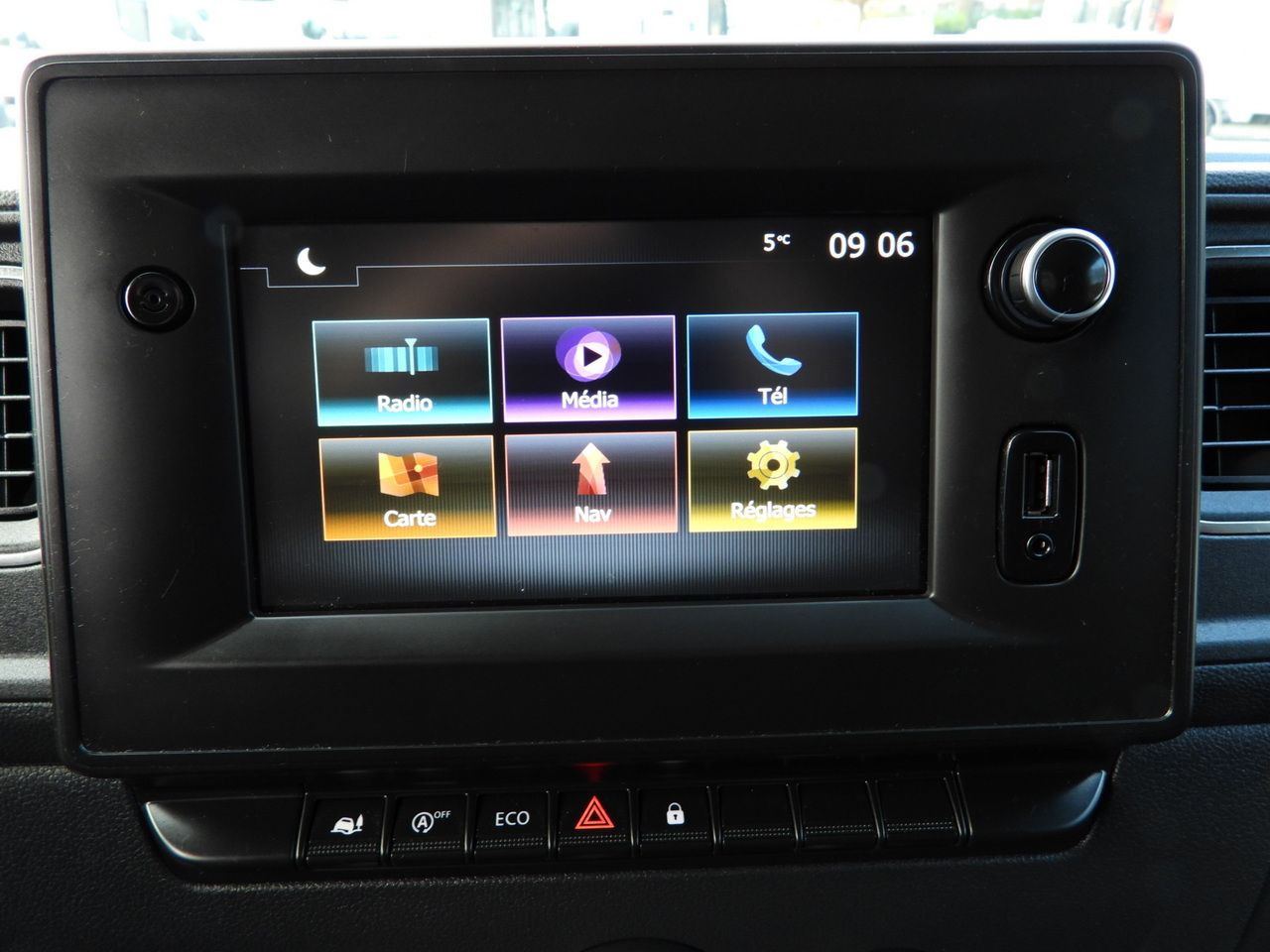 شاحنة مُبرّدة للتوصيل RENAULT MASTER REFRIGERATOR VAN -10*C POWER SUPPLY 230V CRUISE CONTROL NAVIGATION LED LIGHTS AIR CONDITIONING 150HP: صورة 41 شاحنة مُبرّدة للتوصيل RENAULT MASTER REFRIGERATOR VAN -10*C POWER SUPPLY 230V CRUISE CONTROL NAVIGATION LED LIGHTS AIR CONDITIONING 150HP: صورة 41