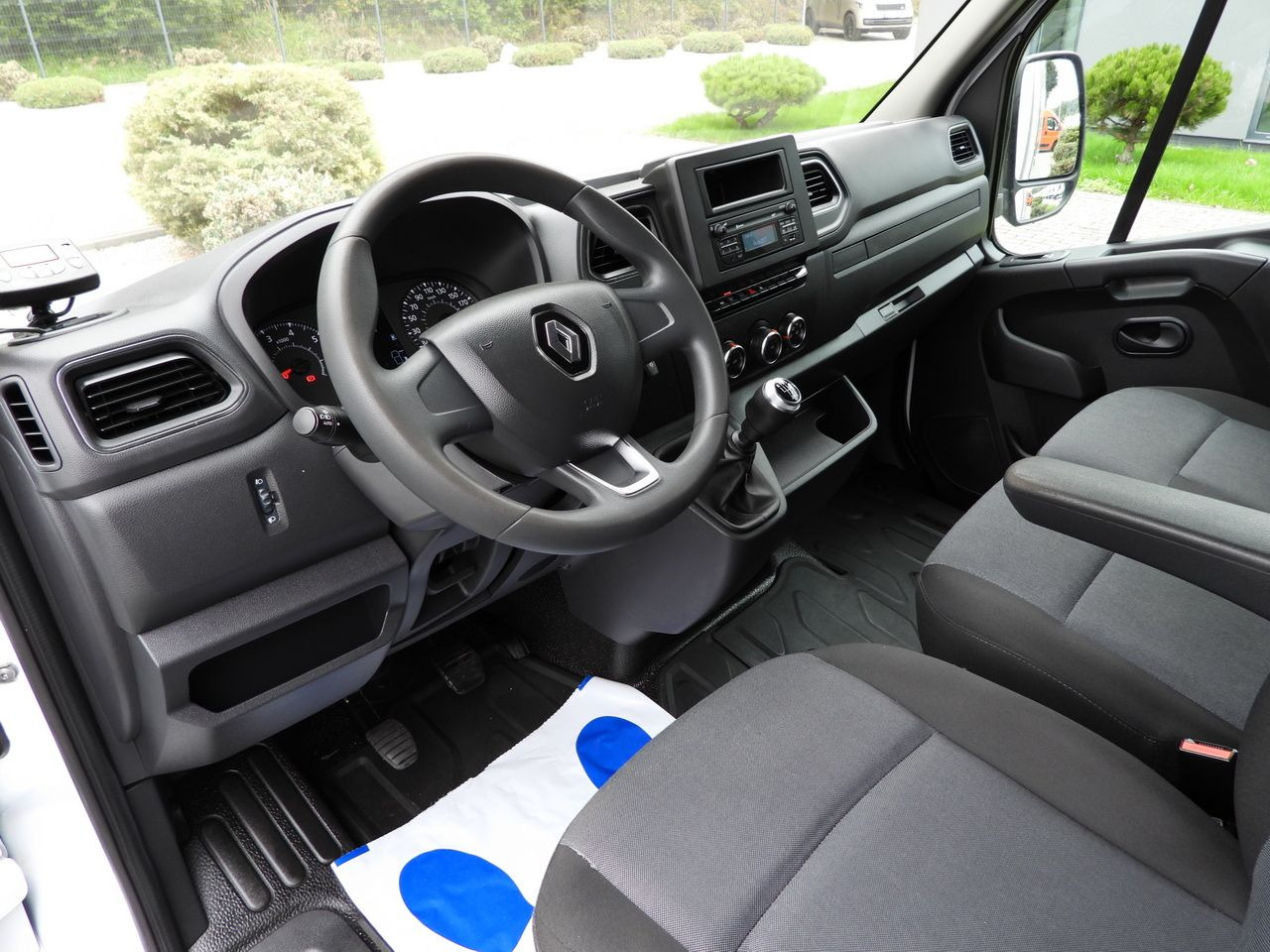 RENAULT MASTER REGRIGERATOR BOX 0*C LED LIGHTS AIR CONDITIONING 165HP - شاحنة مُبرّدة للتوصيل: صورة 2 RENAULT MASTER REGRIGERATOR BOX 0*C LED LIGHTS AIR CONDITIONING 165HP - شاحنة مُبرّدة للتوصيل: صورة 2