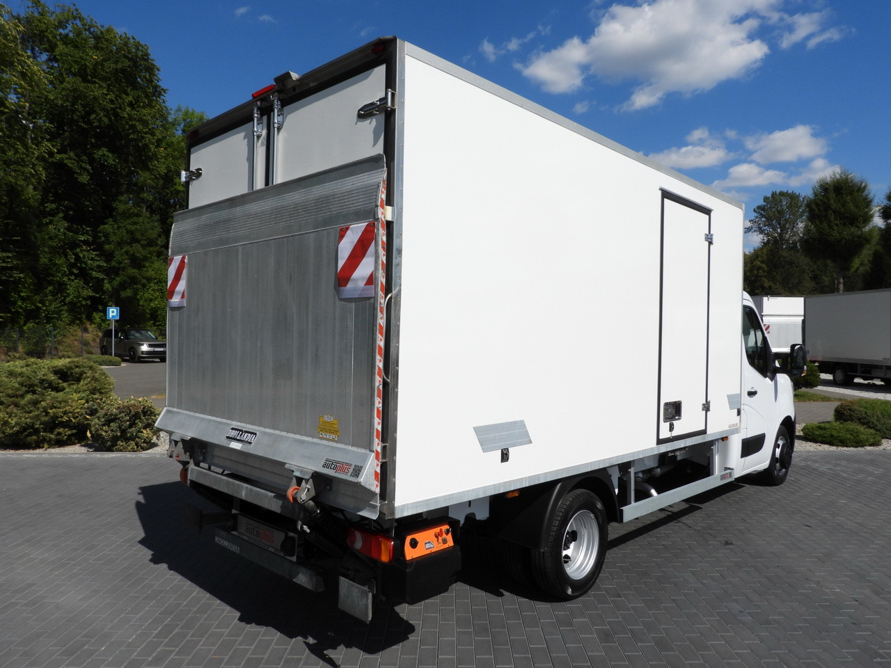 RENAULT MASTER REGRIGERATOR BOX 0*C LIFT 8 PALLETS POWER SUPPLY 230V CRUISE CONTROL LED LIGHTS TWIN WHEELS AIR CONDITIONING 165HP - شاحنة مُبرّدة للتوصيل: صورة 3 RENAULT MASTER REGRIGERATOR BOX 0*C LIFT 8 PALLETS POWER SUPPLY 230V CRUISE CONTROL LED LIGHTS TWIN WHEELS AIR CONDITIONING 165HP - شاحنة مُبرّدة للتوصيل: صورة 3