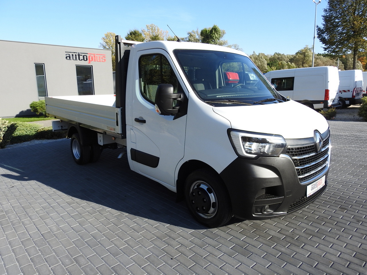 RENAULT MASTER STAKE BODY CRUISE CONTROL AIR CONDITIONING LED LIGHTS TWIN WHEELS 130HP - شاحنة مفتوحة: صورة 4 RENAULT MASTER STAKE BODY CRUISE CONTROL AIR CONDITIONING LED LIGHTS TWIN WHEELS 130HP - شاحنة مفتوحة: صورة 4