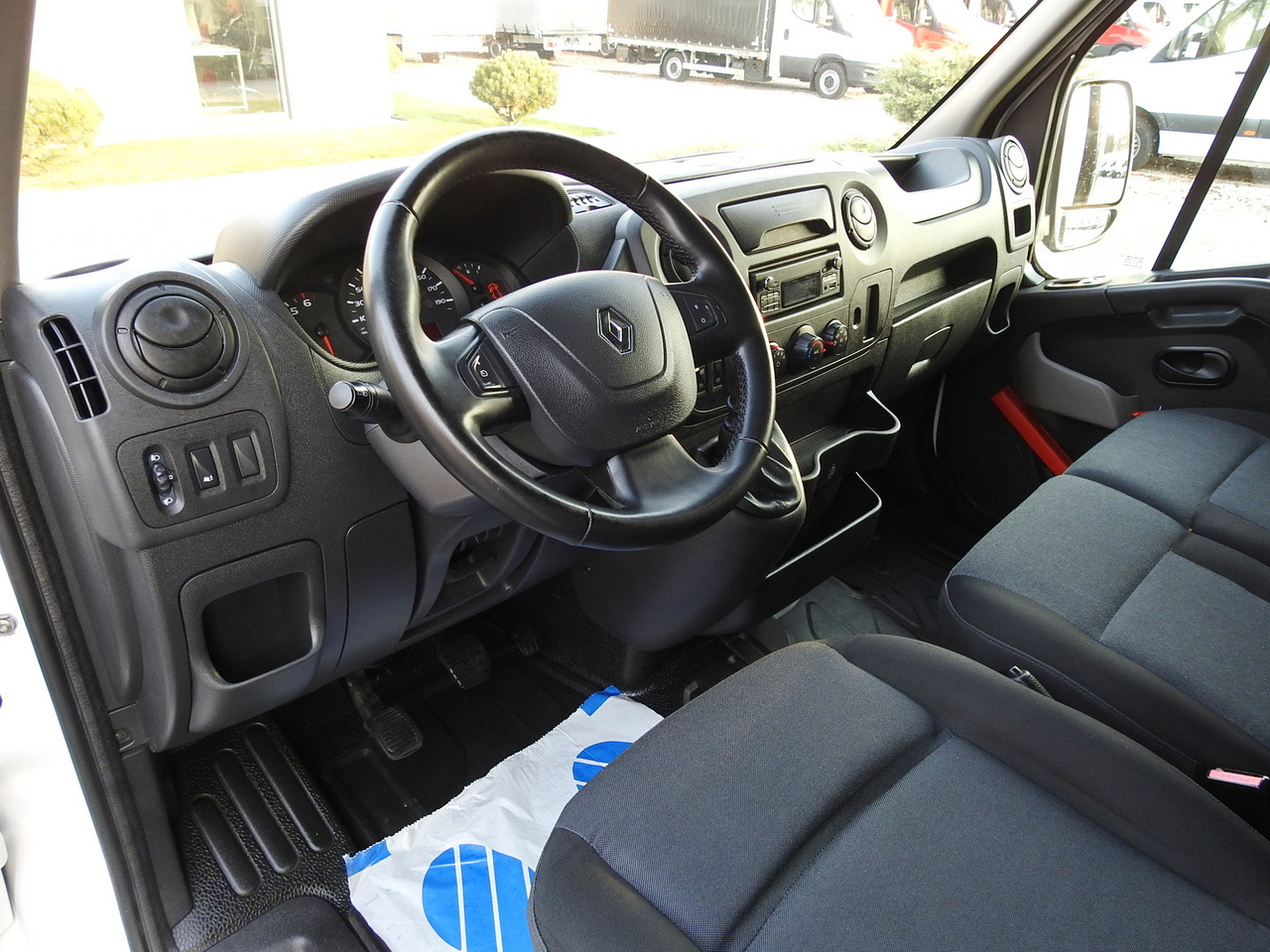 RENAULT MASTER TARPAULIN 10 PALLETS WEBASTO CRUISE CONTROL AIR CONDITIONING PNEUMATICS 170HP - شاحنة ستارة جانبية: صورة 2 RENAULT MASTER TARPAULIN 10 PALLETS WEBASTO CRUISE CONTROL AIR CONDITIONING PNEUMATICS 170HP - شاحنة ستارة جانبية: صورة 2