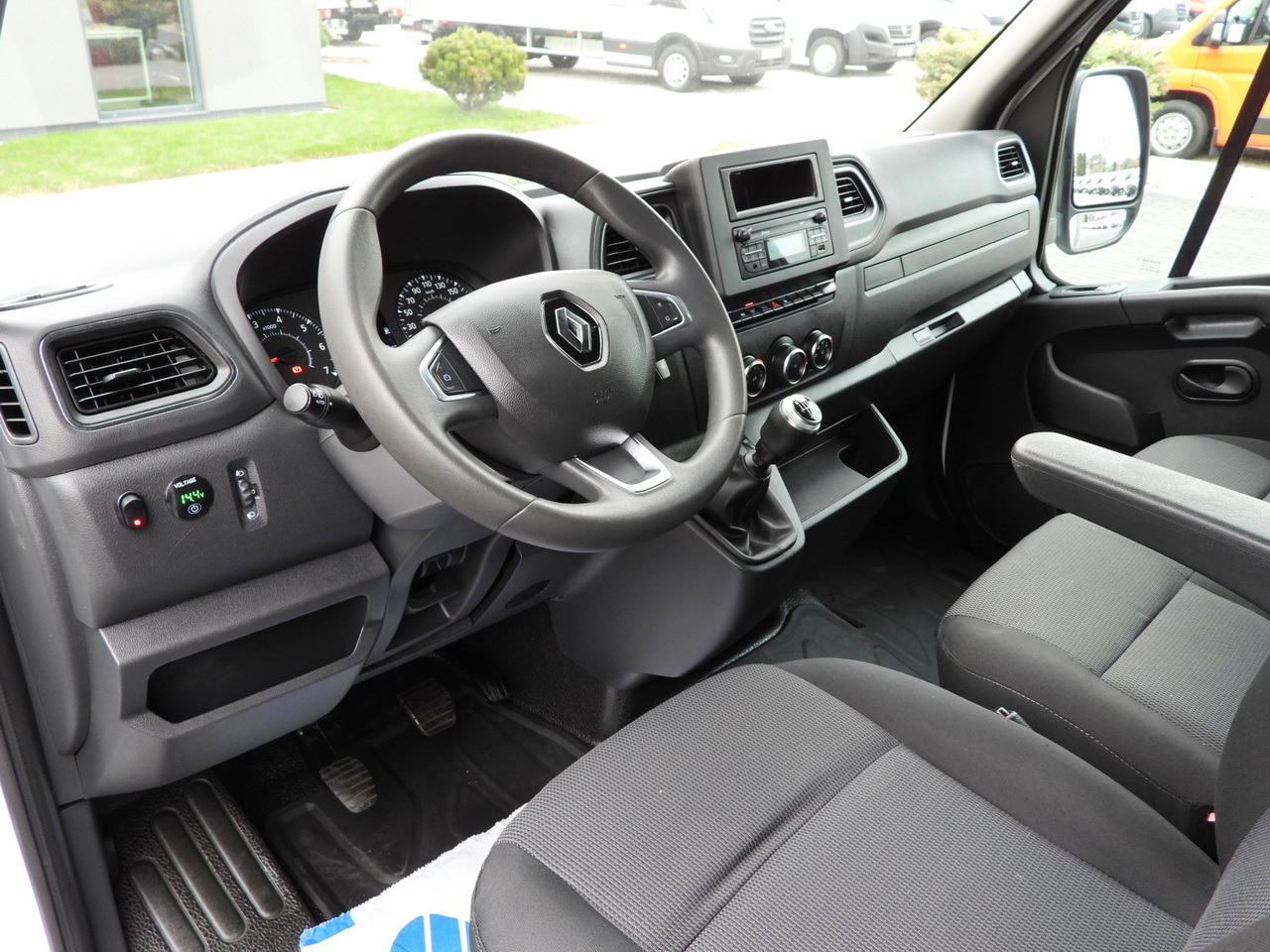 RENAULT MASTER TARPAULIN 10 PALLETS WEBASTO CRUISE CONTROL LED LIGHTS PNEUMATICS AIR CONDITIONING 165HP - شاحنة ستارة جانبية: صورة 2 RENAULT MASTER TARPAULIN 10 PALLETS WEBASTO CRUISE CONTROL LED LIGHTS PNEUMATICS AIR CONDITIONING 165HP - شاحنة ستارة جانبية: صورة 2