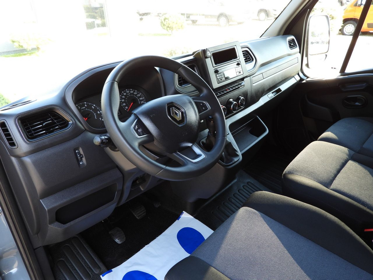 RENAULT MASTER TARPAULIN 10 PALLETS WEBASTO CRUISE CONTROL LED LIGHTS PNEUMATICS AIR CONDITIONING 165HP - شاحنة ستارة جانبية: صورة 2 RENAULT MASTER TARPAULIN 10 PALLETS WEBASTO CRUISE CONTROL LED LIGHTS PNEUMATICS AIR CONDITIONING 165HP - شاحنة ستارة جانبية: صورة 2