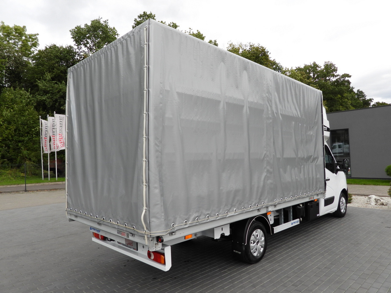 RENAULT MASTER TARPAULIN 10 PALLETS WEBASTO CRUISE CONTROL LED LIGHTS PNEUMATICS AIR CONDITIONING 165HP - شاحنة ستارة جانبية: صورة 3 RENAULT MASTER TARPAULIN 10 PALLETS WEBASTO CRUISE CONTROL LED LIGHTS PNEUMATICS AIR CONDITIONING 165HP - شاحنة ستارة جانبية: صورة 3