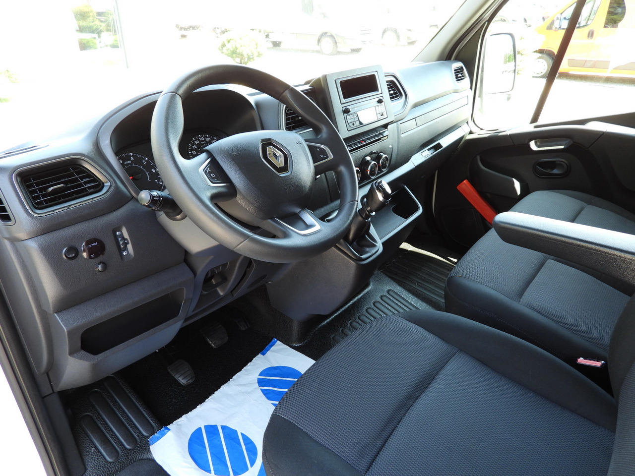 RENAULT MASTER TARPAULIN 10 PALLETS WEBASTO CRUISE CONTROL LED LIGHTS PNEUMATICS AIR CONDITIONING 165HP - شاحنة ستارة جانبية: صورة 2 RENAULT MASTER TARPAULIN 10 PALLETS WEBASTO CRUISE CONTROL LED LIGHTS PNEUMATICS AIR CONDITIONING 165HP - شاحنة ستارة جانبية: صورة 2
