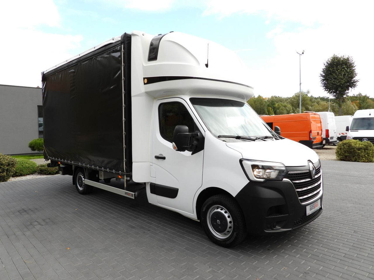 RENAULT MASTER TARPAULIN LIFT 10 PALLETS CRUISE CONTROL LED LIGHTS AIR CONDITIONING 165HP - شاحنة ستارة جانبية: صورة 4 RENAULT MASTER TARPAULIN LIFT 10 PALLETS CRUISE CONTROL LED LIGHTS AIR CONDITIONING 165HP - شاحنة ستارة جانبية: صورة 4