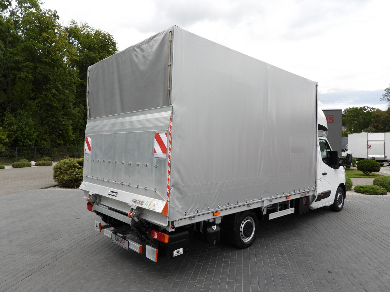 RENAULT MASTER TARPAULIN LIFT 10 PALLETS WEBASTO CRUISE CONTROL LED LIGHTS AIR CONDITIONING 165HP - شاحنة ستارة جانبية: صورة 3 RENAULT MASTER TARPAULIN LIFT 10 PALLETS WEBASTO CRUISE CONTROL LED LIGHTS AIR CONDITIONING 165HP - شاحنة ستارة جانبية: صورة 3