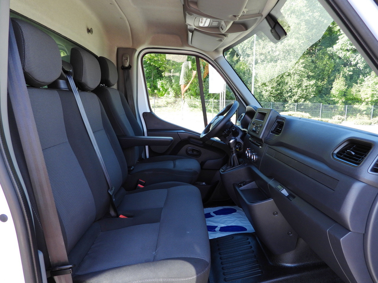 شاحنة ستارة جانبية RENAULT MASTER TARPAULIN LIFT 10 PALLETS WEBASTO CRUISE CONTROL LED LIGHTS PNEUMATICS AIR CONDITIONING  165HP: صورة 34 شاحنة ستارة جانبية RENAULT MASTER TARPAULIN LIFT 10 PALLETS WEBASTO CRUISE CONTROL LED LIGHTS PNEUMATICS AIR CONDITIONING  165HP: صورة 34