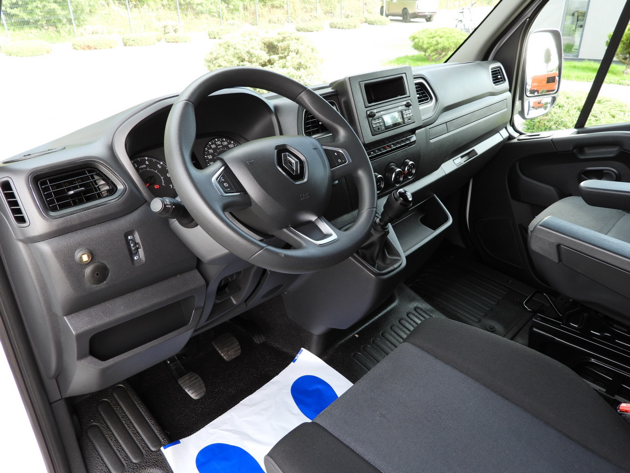 RENAULT MASTER TARPAULIN LIFT 9 PALLETS WEBASTO CRUISE CONTROL LED LIGHTS PNEUMATICS AIR CONDITIONING 165HP - شاحنة ستارة جانبية: صورة 2 RENAULT MASTER TARPAULIN LIFT 9 PALLETS WEBASTO CRUISE CONTROL LED LIGHTS PNEUMATICS AIR CONDITIONING 165HP - شاحنة ستارة جانبية: صورة 2