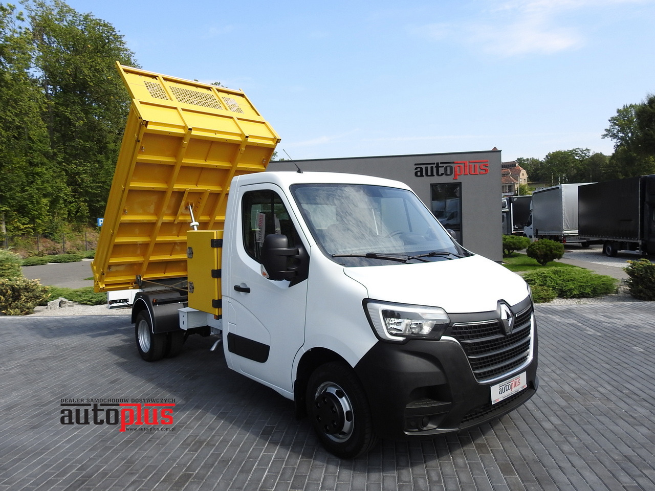 RENAULT MASTER TIPPER CRUISE CONTROL NAVIGATION AIR CONDITIONING LED LIGHTS TWIN WHEELS LOAD WEIGHT 145HP - قلاب صغير: صورة 1 RENAULT MASTER TIPPER CRUISE CONTROL NAVIGATION AIR CONDITIONING LED LIGHTS TWIN WHEELS LOAD WEIGHT 145HP - قلاب صغير: صورة 1