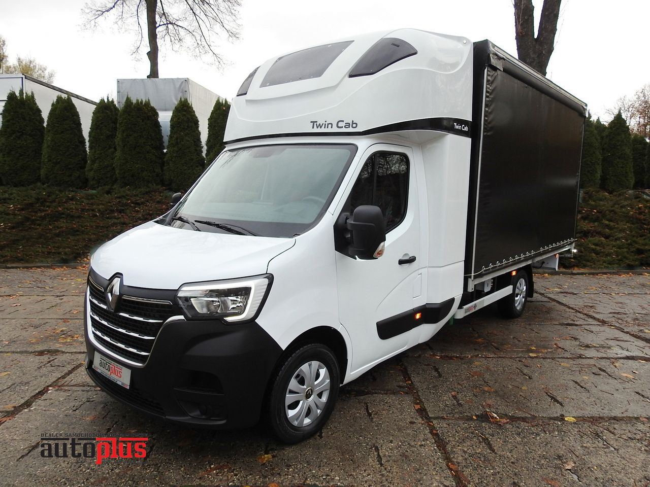 RENAULT MASTER - شاحنة ستارة جانبية: صورة 1 RENAULT MASTER - شاحنة ستارة جانبية: صورة 1