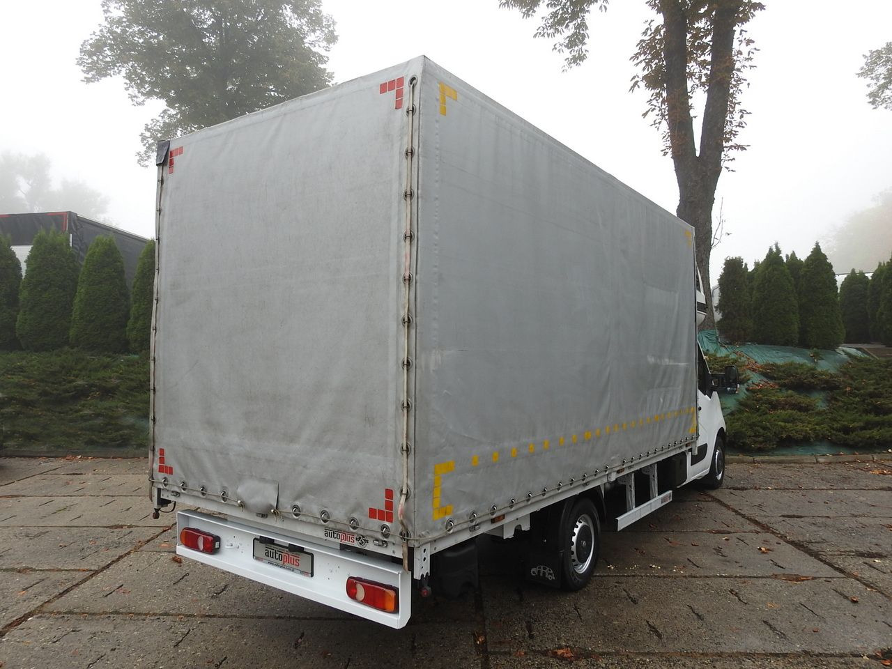 RENAULT MASTER - شاحنة ستارة جانبية: صورة 3 RENAULT MASTER - شاحنة ستارة جانبية: صورة 3