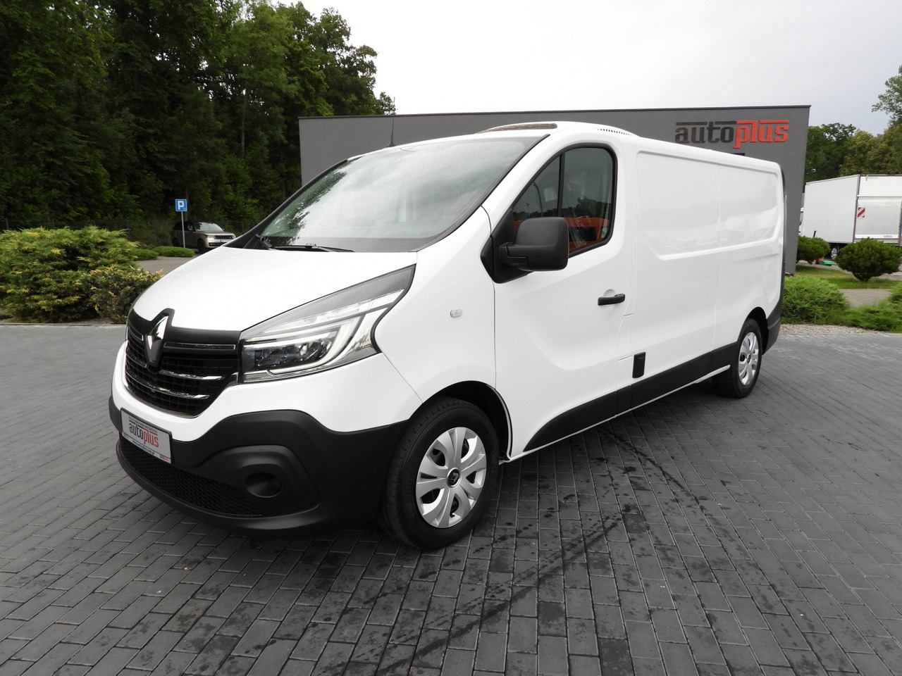 شاحنة مُبرّدة للتوصيل RENAULT TRAFIC REFRIGERATOR VAN -5*C POWER SUPPLY 230V CRUISE CONTROL LED LIGHTS AIR CONDITIONING  120HP: صورة 28