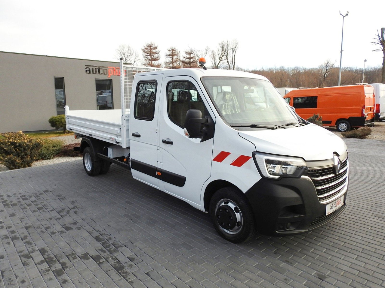 Renault MASTER KIPPER DOPPELKABINE DOKA 6 SITZE TEMPOMAT - قلاب صغير, الشاحنات الصغيرة كابينة مزدوجة: صورة 4 Renault MASTER KIPPER DOPPELKABINE DOKA 6 SITZE TEMPOMAT - قلاب صغير, الشاحنات الصغيرة كابينة مزدوجة: صورة 4